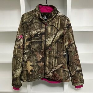 Mossy Oak Break Up Infinity Women's Camouflage Utility Jacket with Pink Accents